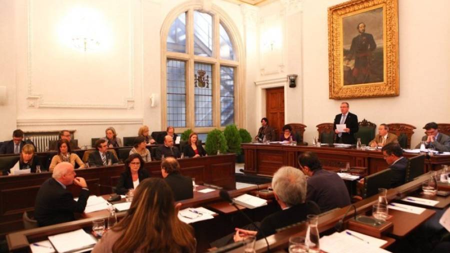 Imagen de archivo de la última sesión plenaria del Ayuntamiento de Reus. Foto: A.M./DT