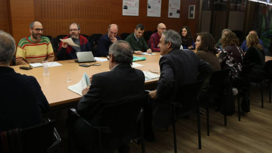 Pla general de la reunió de la mesa sectorial d'ensenyament amb els representants dels sindicats davant el director general de professorat el 25 de gener de 2017