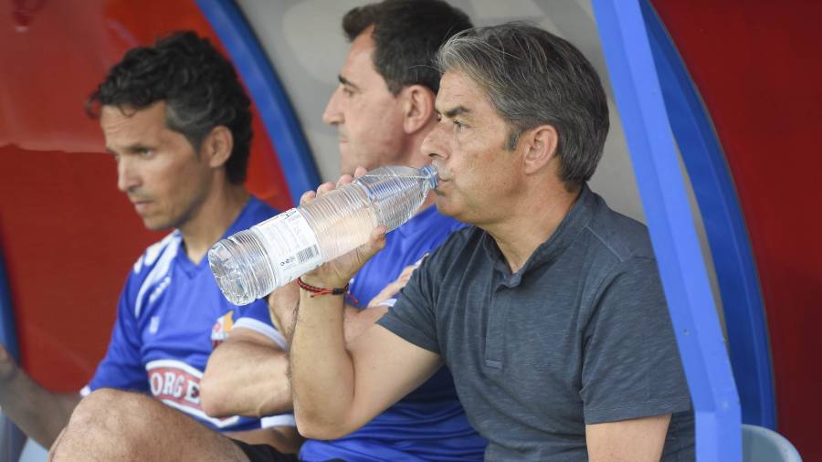 Natxo González, en su último partido como entrenador del CF Reus. Foto: La Voz de Almería