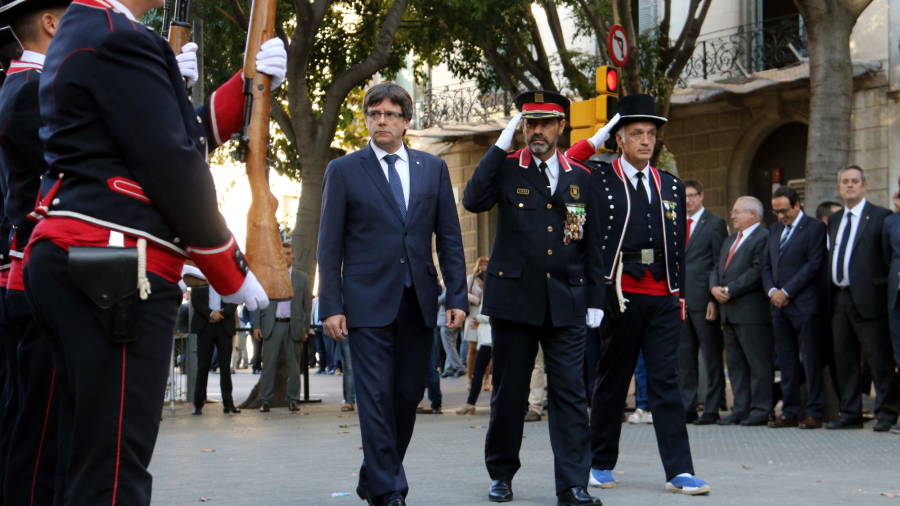 El president Puigdemont al monument de Rafael Casanova. Foto: ACN