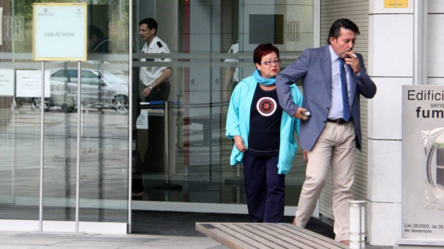 Pla general de José Barquier sortint un instant dels Jutjats del Vendrell abans de declarar davant el magistrat aquest dimecres 30 de setembre de 2015. Foto: ACN