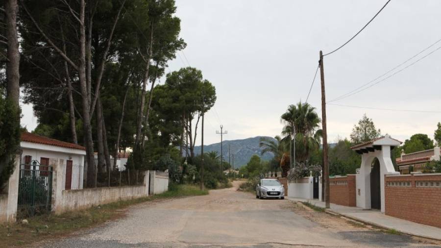 Algunas urbanizaciones, como Pinos de Miramar, tienen déficits de servicios desde hace años. Foto: Alba Mariné