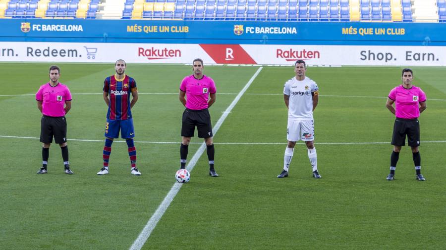 Jesús Rueda estrenó su capitanía en el primer partido de liga de Segunda B 2020/21. FOTO: NÀSTIC