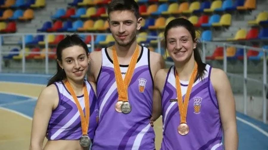 Al&iacute;cia V&aacute;zquez, Jan Sans y Marina Tibau. FOTO: Club Atletisme Tarragona