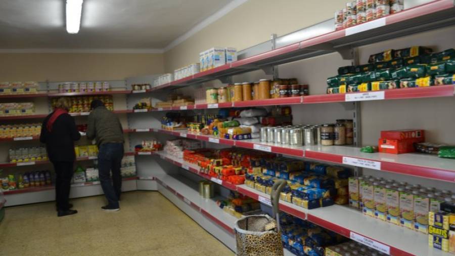 La sede de Cáritas cuenta con un gran almacén en la planta baja que sirve para almacenar los alimentos. FOTO: DT