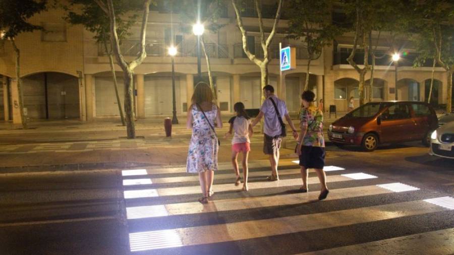 Uno de los proyectos desarrollados en el ámbito ´smart´ son los pasos de peatones iluminados. Foto: Cedida