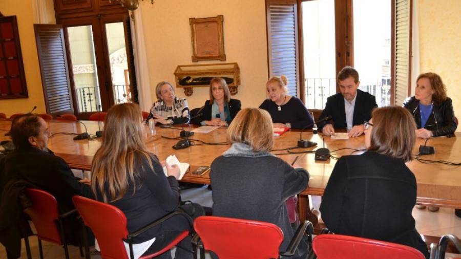 Imatge de la reunió entre els responsables de la fundació amb representants comercials. Foto: Ajuntament de Reus