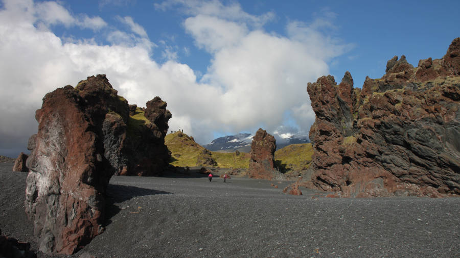 Imagen de campos de lava en Islandia, un pa&iacute;s por el que Helena y Xavier sienten especial predilecci&oacute;n. Foto: Cedida