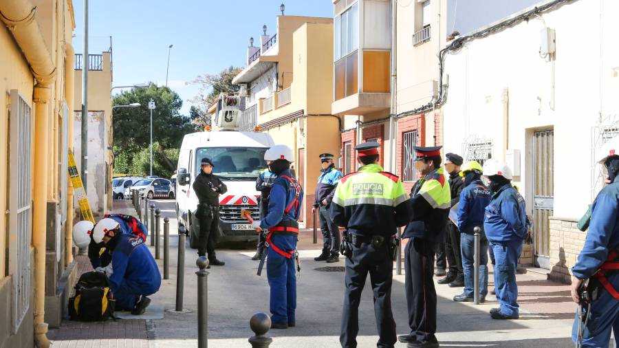 Uno de los dispositivos contra el fraude eléctrico en Mas Abelló, en marzo del 2019. FOTO: ALBA MARINÉ*LAS CIFRAS DE 2020 SON DE ENERO A OCTUBRE. LAS DEL 2019 DE ENERO A NOVIEMBRE.FUENTE: ENDESA