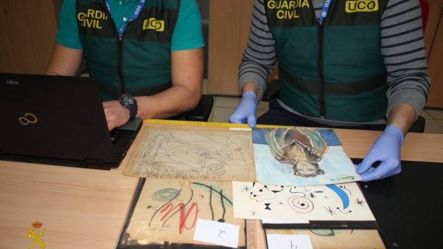 Imagen de los dibujos falsificados, pretendidamente obras de Matisse, Miró y Picasso. Foto: Guardia Civil