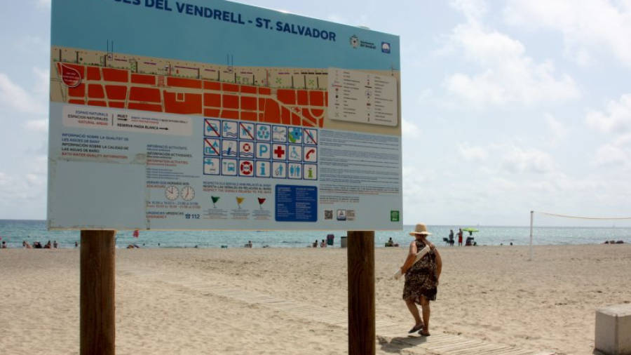 Imatge d'un dels accessos a la platja de Les Madrigueres de Sant Salvador, on aquest dilluns ha mort un home. Foto: ACN