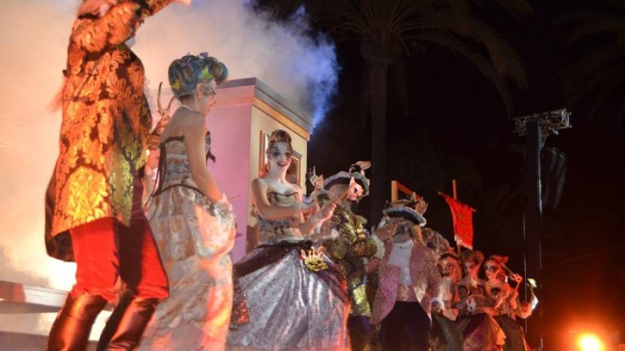 Imagen del multitudinario Arribo del Carnaval de Sitges de este año. Foto: Ajuntament de Sitges
