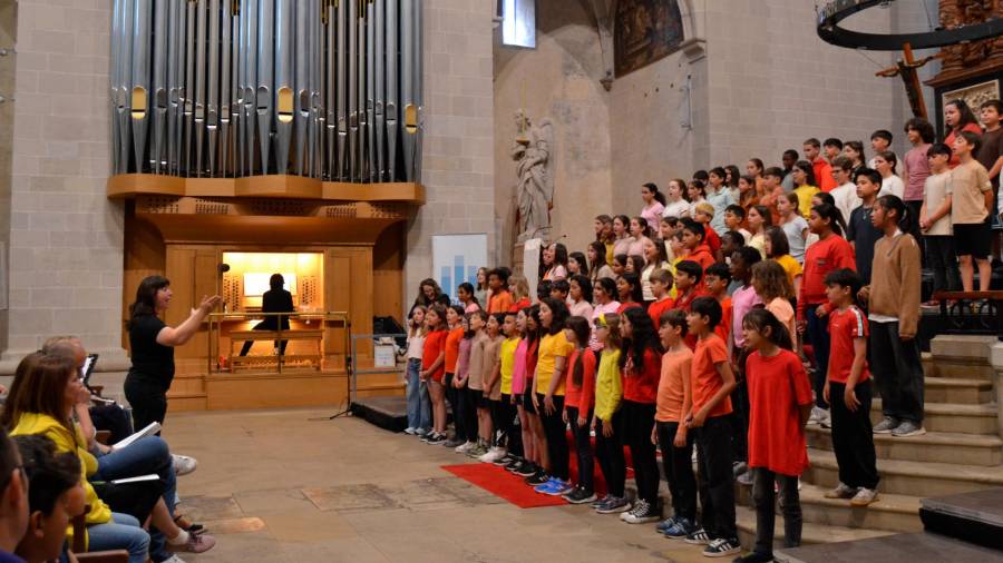 Aquest dimarts, 27 de maig, han representar la cantata alumnes de l’Eugeni d’Ors, l’Eladi Homs i els Baltis. FOTO: Montse Plana