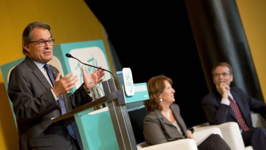 El presidente Artur Mas ?número cuatro de la candidatura Junts pel sí?, en la rueda de prensa que ofreció ayer sobre pensiones. Foto: Junts pel Sí