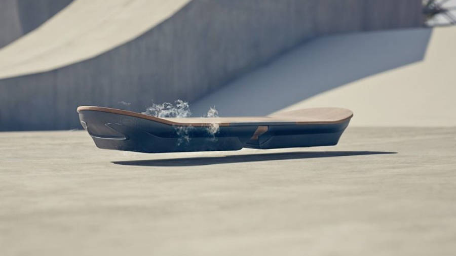 El Hoverboard de Lexus es parte del cuarto proyecto en la campaña amazing in motion.
