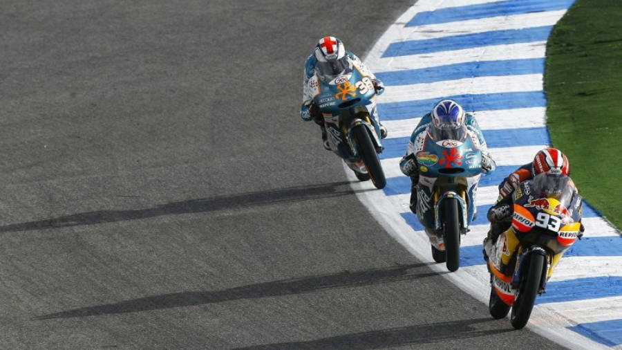 De último a primero en una de las carreras más míticas que se recuerdan en el Mundial de 125cc, actual Moto3.