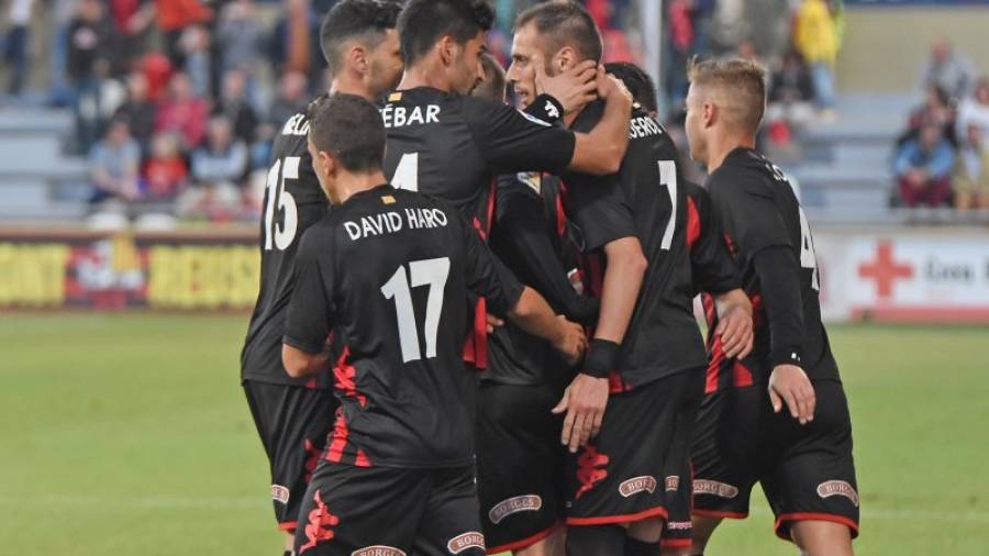 Los jugadores del Reus celebran el gol ante el Zaragoza