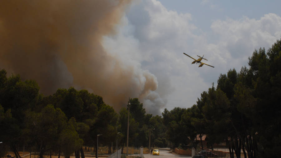 La urbanització Mas del Plata va patir un foc forestal el 7 d’agost de 2018. FOTO: ÀNGEL JUANPERE