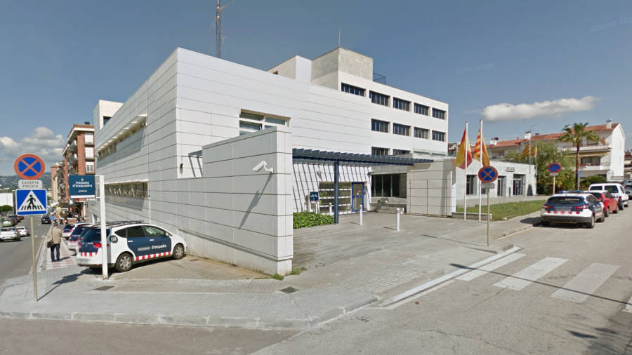 Imatge d'arxiu de la comissaría dels Mossos d'Esquadra a Blanes. Foto: Google Street View