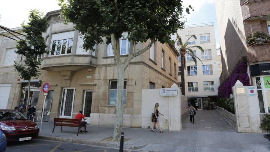 Exterior del Centre Mèdic Quirúrgic Reus, en la calle Gaudí. Foto: Pere Ferré