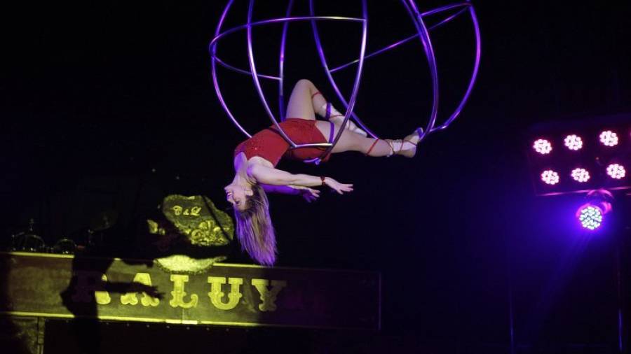 Un momento del espectáculo que ofrece el Circ Raluy en la capital del Baix Camp. Foto: Pere Ferré