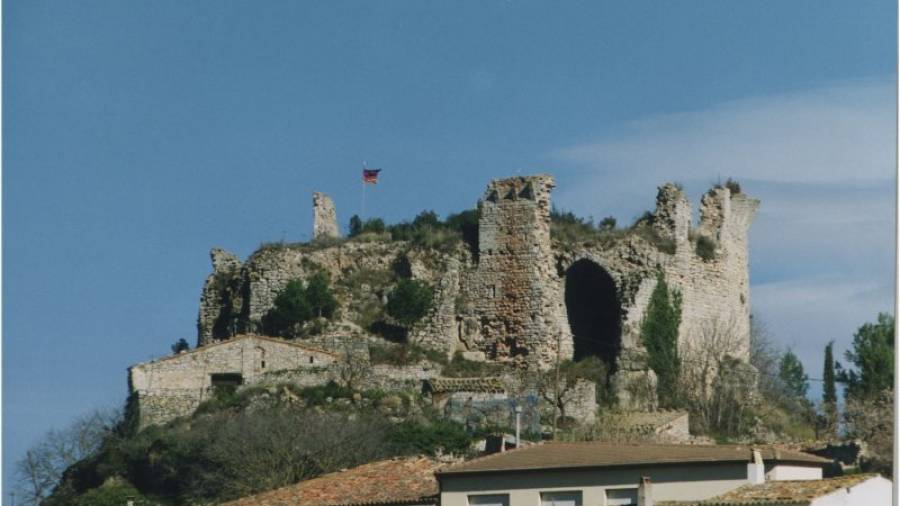 Imatge del castell de Querol, una de les fortificacions de la Ruta dels Castells del Gaià. Foto: T. Morera