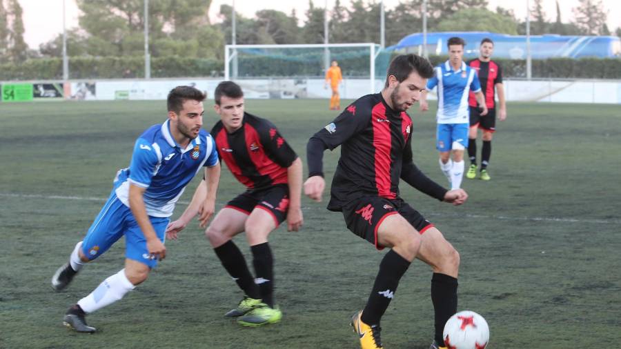 Imagen del partido que disputaron en la primera vuelta el Reus B y el Espanyol B. FOTO: cf reus