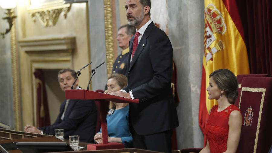 El Rey Felipe VI defendi&oacute; ayer la unidad de Espa&ntilde;a en un discurso en el Congreso. Foto: EFE