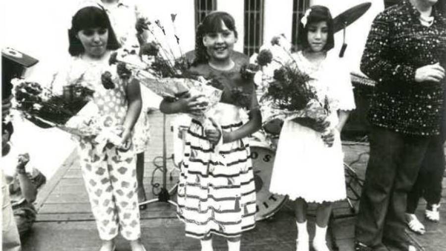 Los Jocs Florals se celebran cada dos años desde el curso 1983-84. FOTO: CEDIDAIMAGEN DEL MURAL PINTADO EN EL PATIO CON MOTIVO DEL 40 ANIVERSARIO. FOTO: ÀNGEL ULLATE