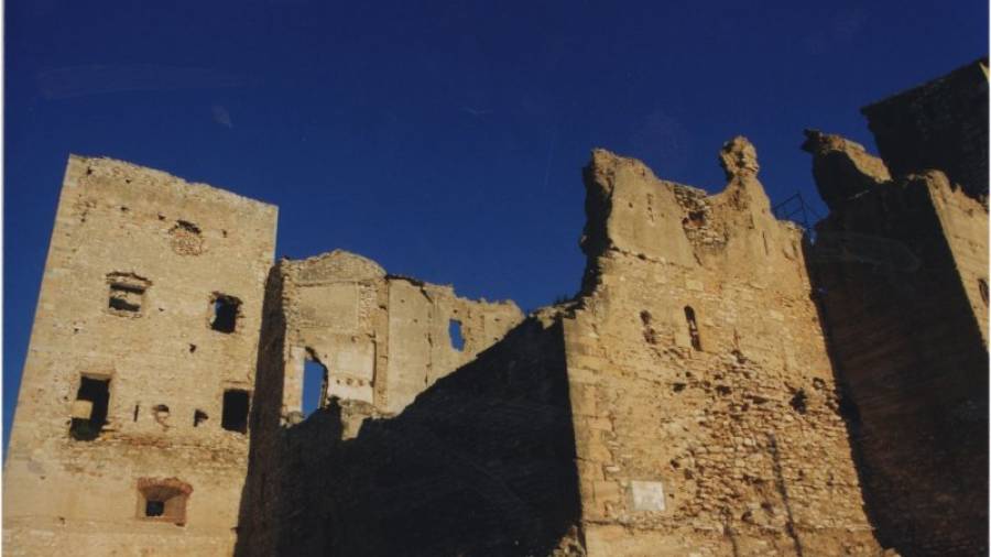 El castell de Vallmoll data del segle XI, de l´època de la Reconquesta. Foto: DT
