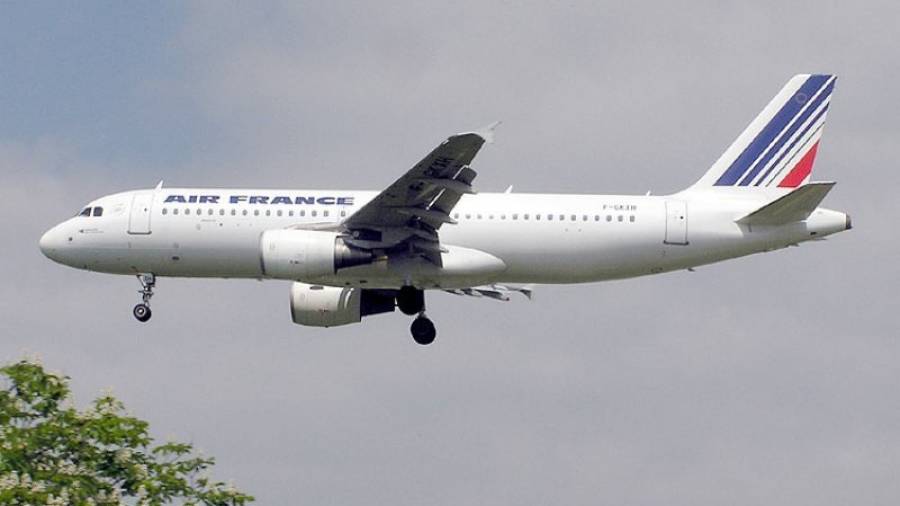 Imatge d'arxiu d'un Airbus A320 d'Aitr France. Foto: Arpingstone