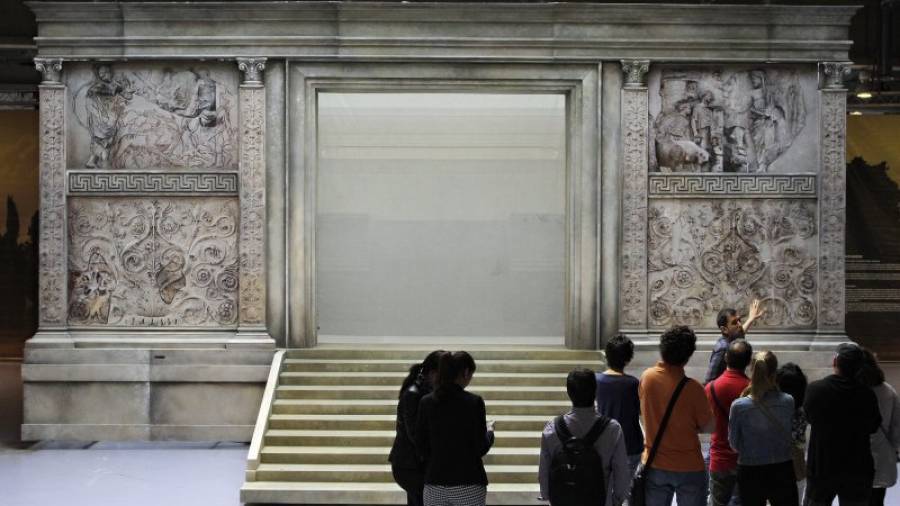 El monumento original del Ara Pacis se encuentra en los Museos Vaticanos. Foto: Pere Ferré