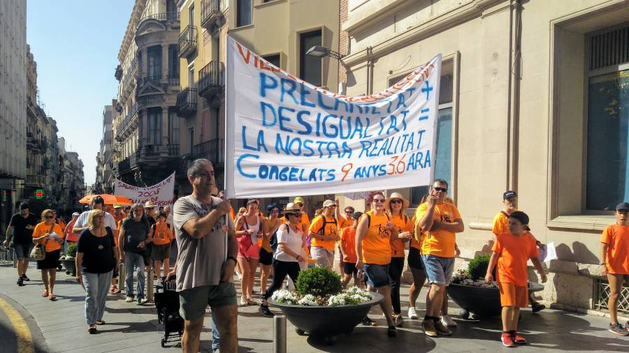 Trabajadores de Villablanca se movilizaron el 1 de julio para protestar contra su situación laboral. FOTO: ISABEL LIMÓN/DT