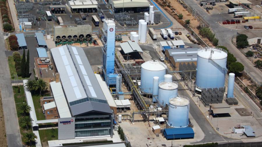 Vista a&eacute;rea de la planta de Messer&nbsp;Ib&eacute;rica en Vila-seca. FOTO: Messer