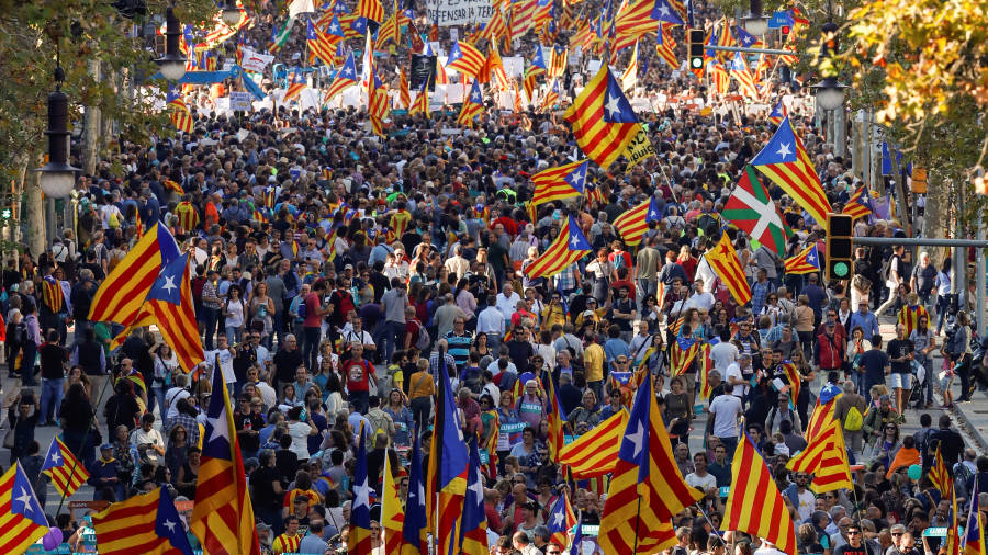 La manifestaci&oacute;n en el Passeig de Gr&agrave;cia de Barcelona. Foto: ACN
