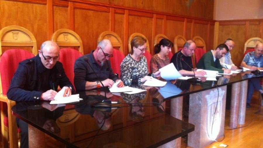 Signatura del conveni a la Sala de Plens de l\'Ajuntament de Montblanc. Foto: Aj. Montblanc
