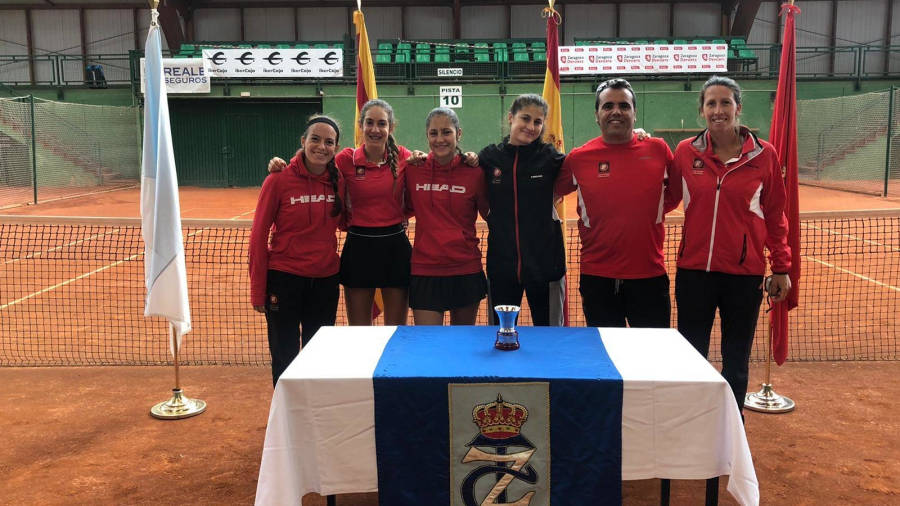 El equipo femenino del Tennis Tarragona. FOTO: CT TARRAGONA