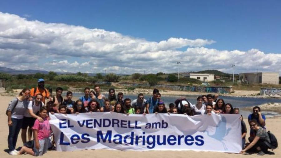 Numerosos vecinos reclaman la protección de Les Madrigueres de El Vendrell.
