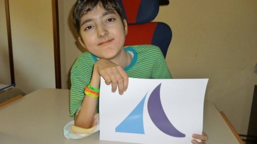 Lluís, de 13 años, padece una enfermedad rara degenerativa denominada Laminopatía Congénita. Foto: CEDIDA