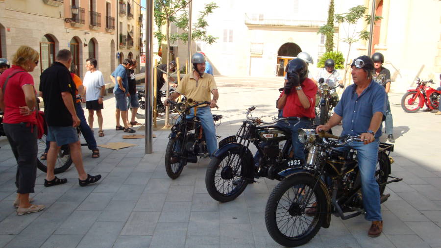 Una concentración de motos clásicas en Vila-seca. FOTO: E. CASTAÑO/DT