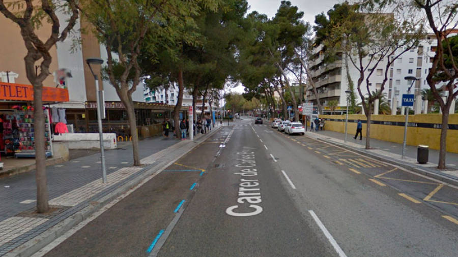 Los hechos ocurrieron en la avenida Carles Buigas de Salou. Foto: Google Maps