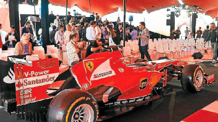Un monoplaza oficial de la escudería Ferrari de Fórmula 1 fue testigo del acto. Foto: Alfredo González