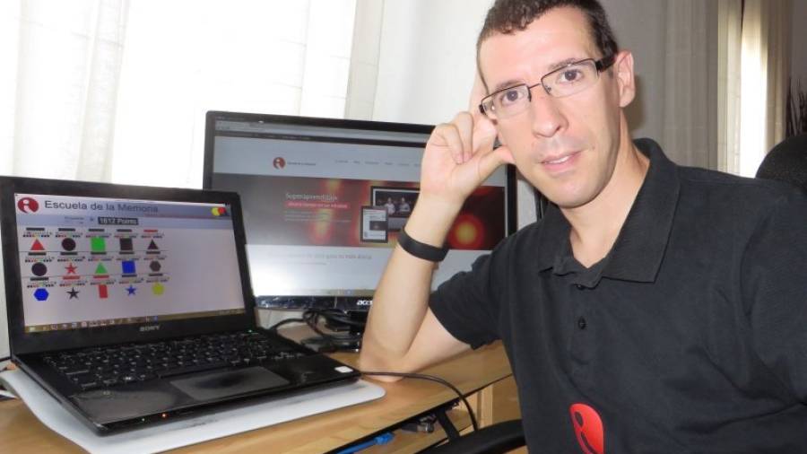 El tarraconense José María Bea es cofundador de una escuela de memoría online, junto con el campeón del mundo de memoria. Foto: DT