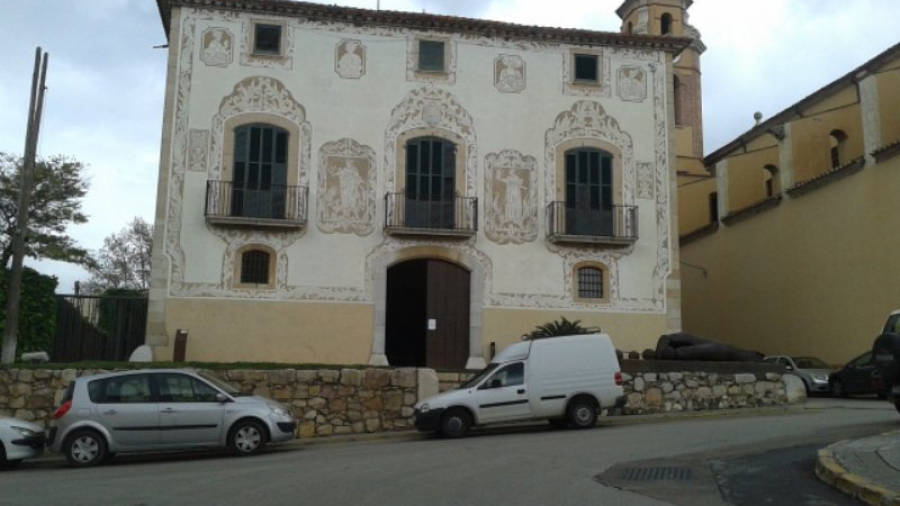 Façana de l'Ajuntament del Morell Foto: Lluís Milián