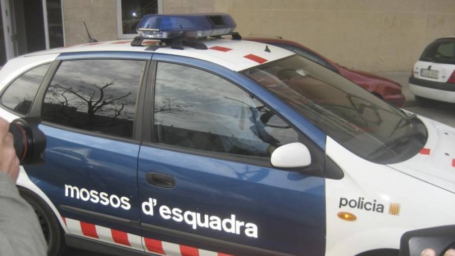 Imatge d'un vehicle de Mossos d'Esquadra en una altra actuació policial. FOTO: ACN