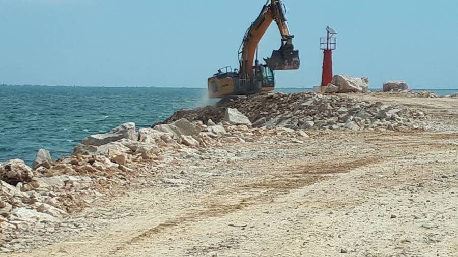 192.000 euros a la reparació del port de les Cases d'Alcanar