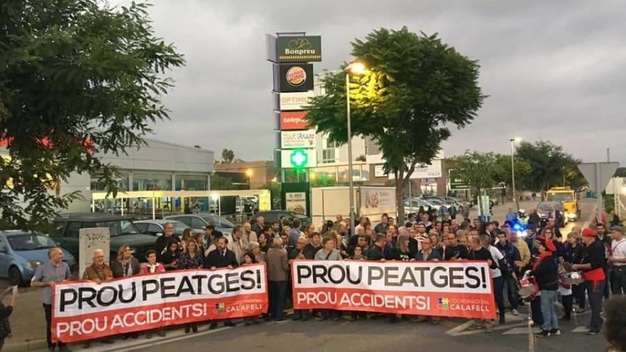 Una protesta en la C-31 en Cunit.