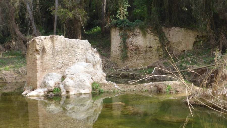 A Salomó s´ha localitzat una construcció que formava part d´un sistema per agafar aigua. Foto: Terres del gaià
