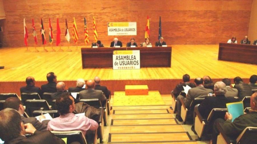 Assemblea d'usuaris de la conca, ahir a Saragossa. Foto: Confederació Hidrgràfica de l'Ebre