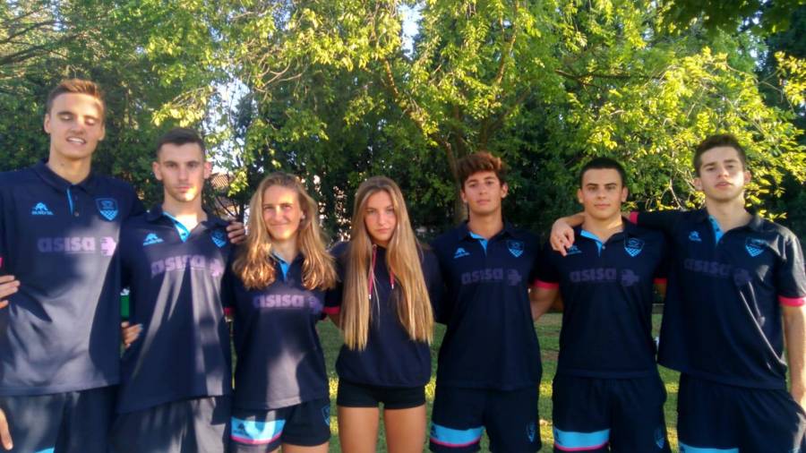 Los nadadores del CN Tarraco que participaron en la prueba andaluza. Fuente: Cedida